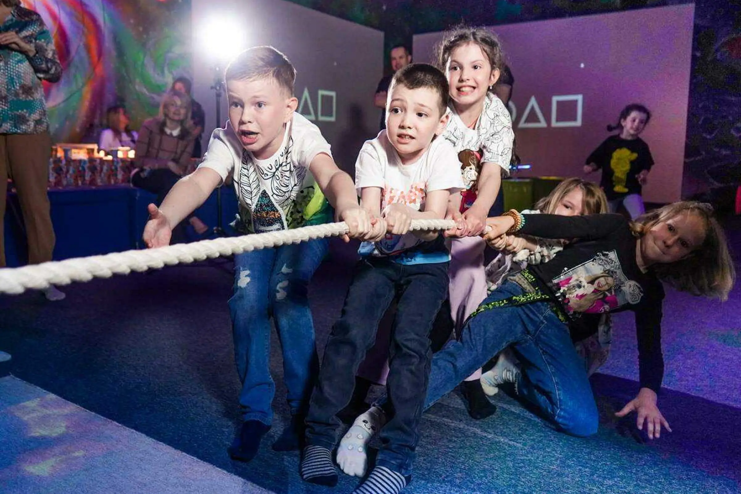 Откройте двери в мир квестов!